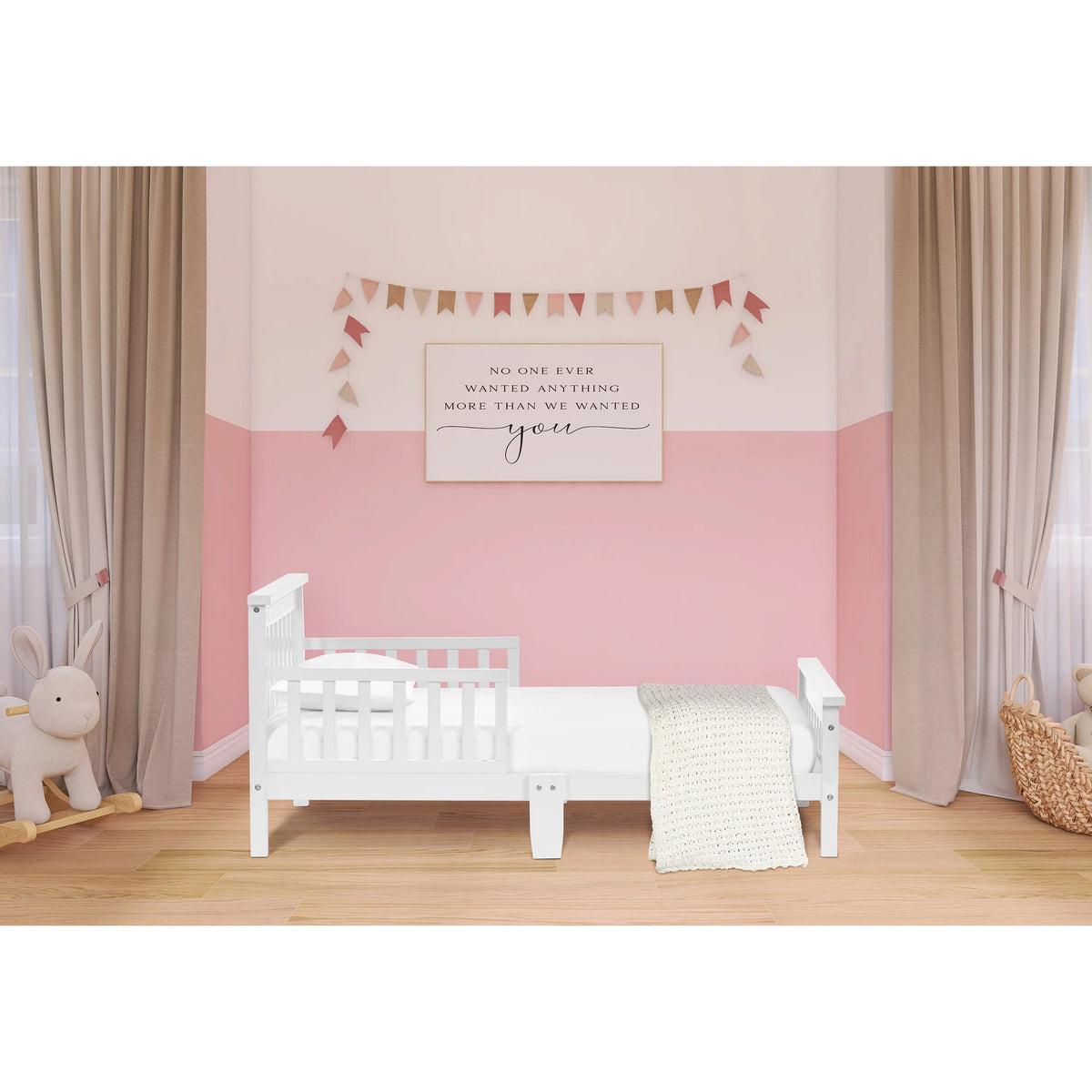 White Toddler Bed made with Sustainable New Zealand Pinewood C412099