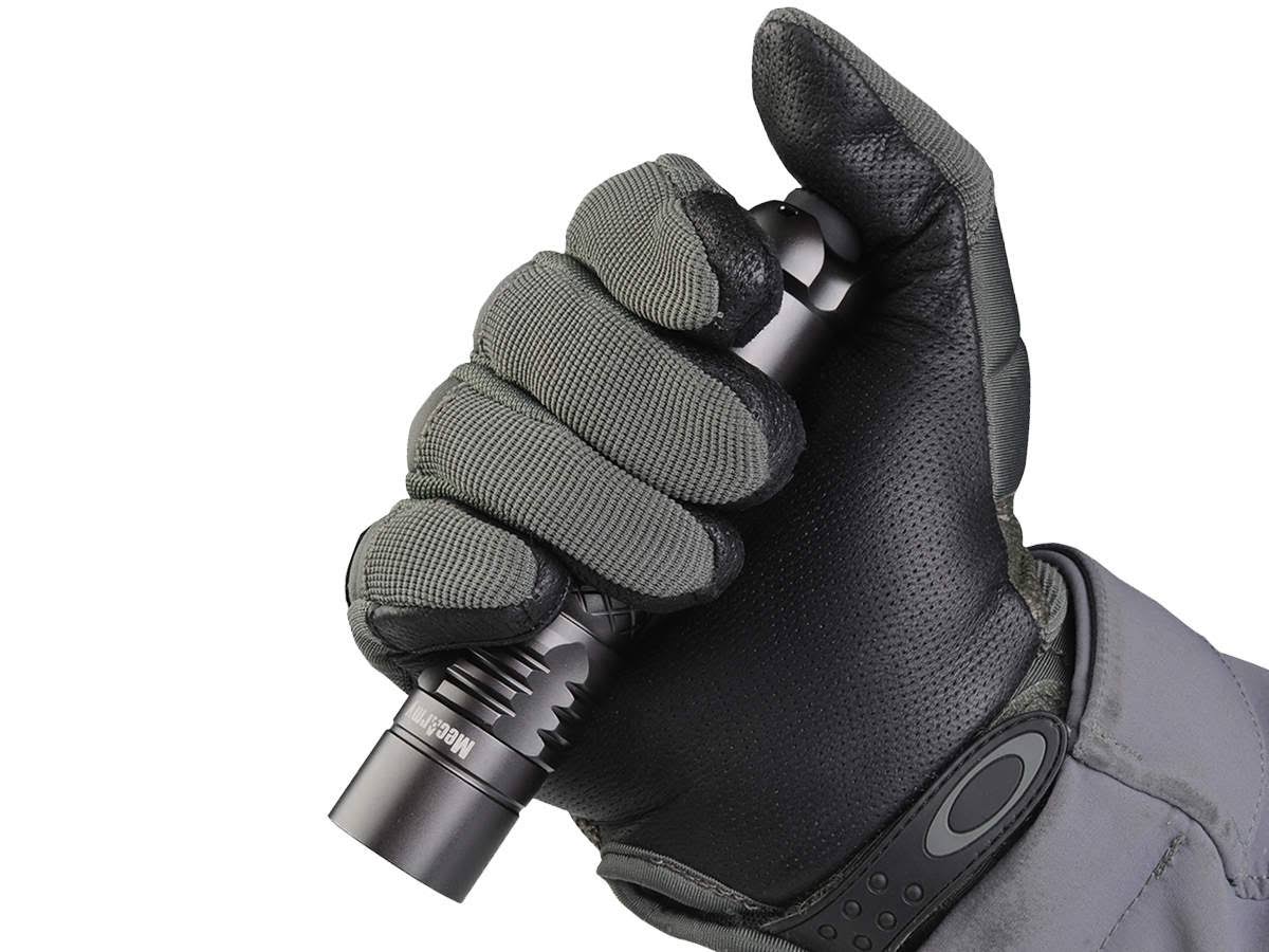 Tactical LED Flashlight 1100 Lumens with Rechargeable 18650 Battery U54607