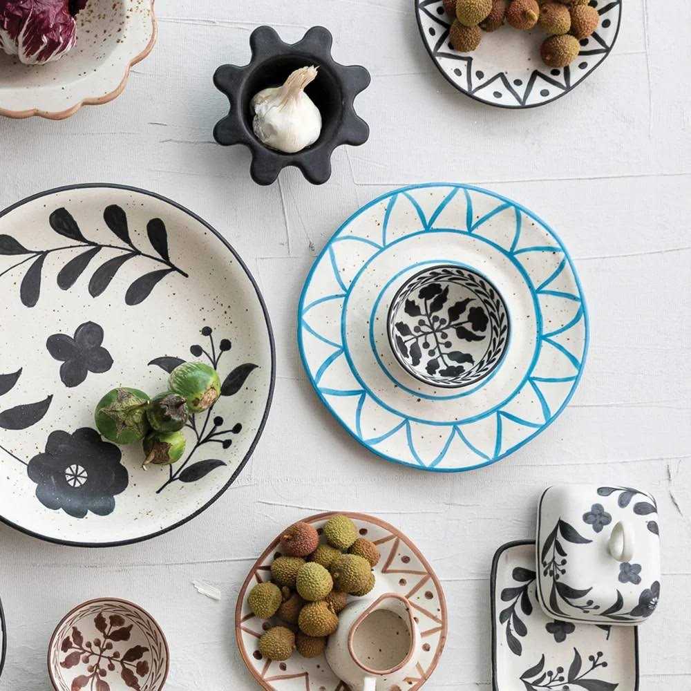 Hand-Painted Stoneware Pet Bowl P7306