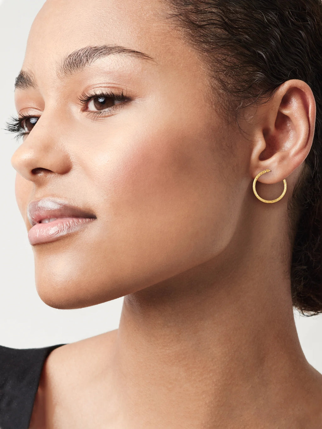 14K Yellow Gold Diamond Cut Tube Hoop Earrings Z66714