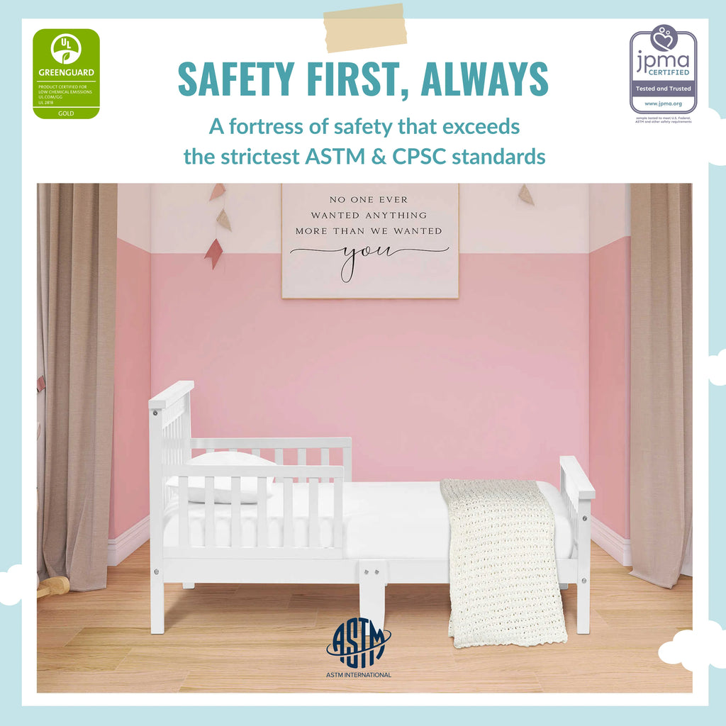 White Toddler Bed made with Sustainable New Zealand Pinewood C412099
