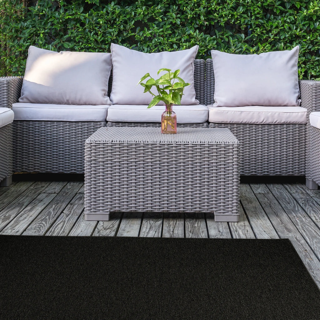 Black 5' x 8' Solid Color Area Rug M42203