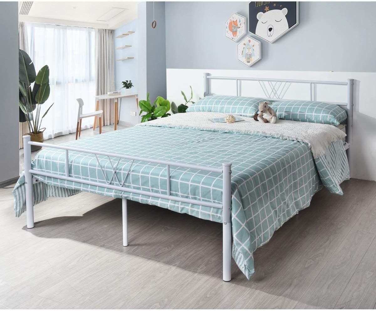 Metal Platform Bed Frame with Headboard and Footboard Twin Size Black T4564