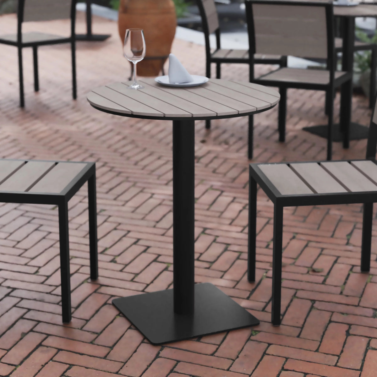 Round 24" Faux Teak Poly Slats Steel Frame Table T41230