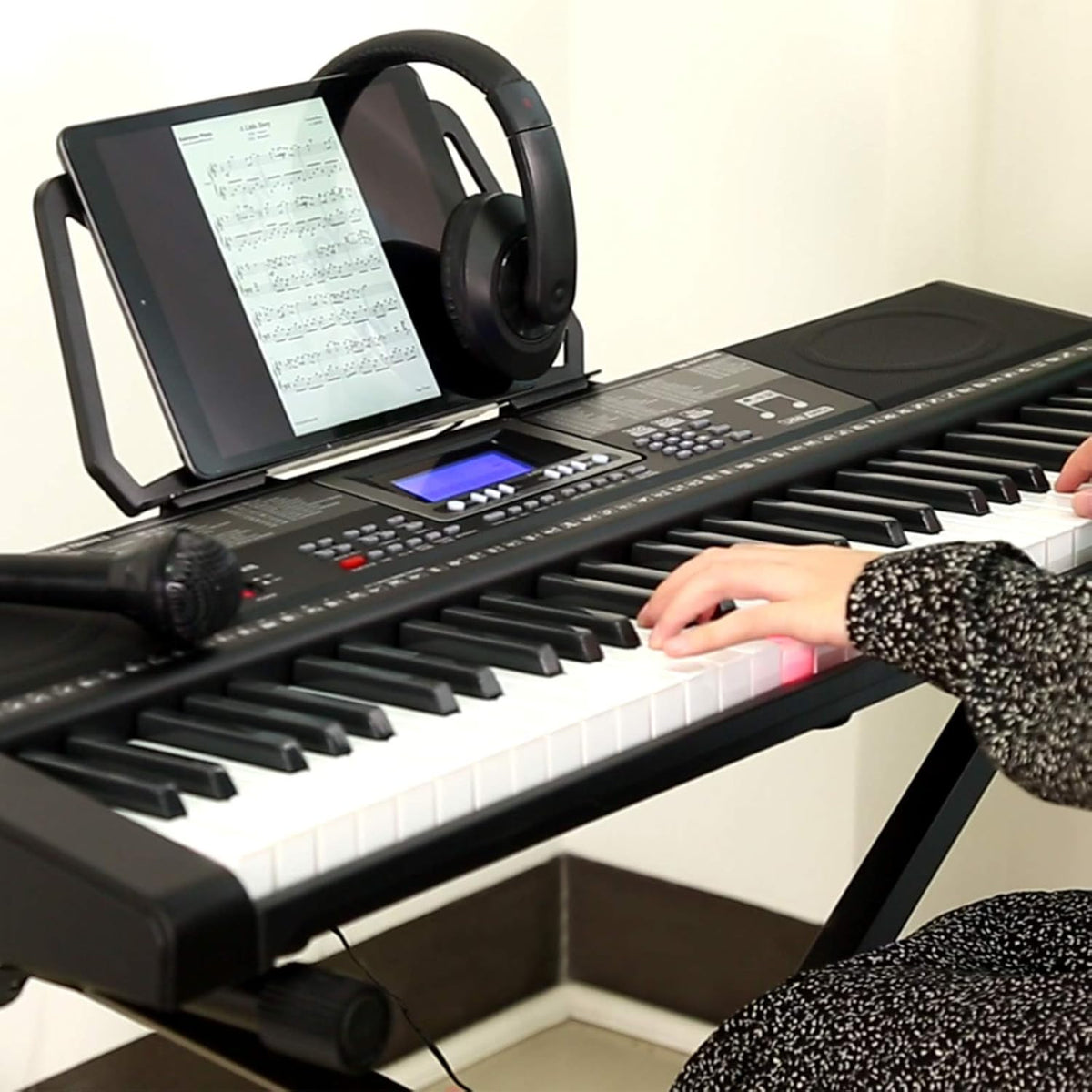 61 Key Light Up Portable Electric Piano Keyboard with Stand, Built-in Speakers, Headphones, Microphone Y98792
