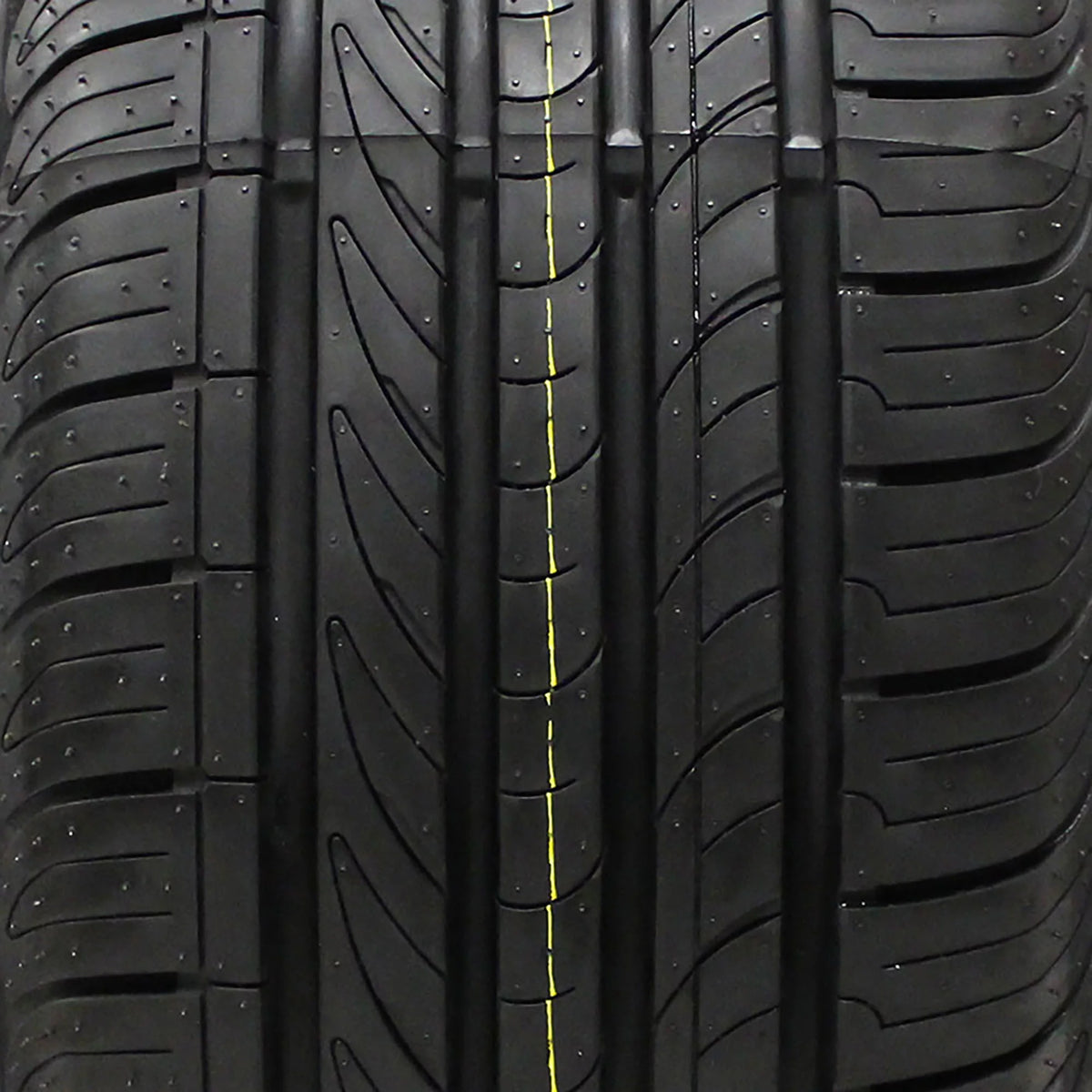 P205/75R14 95S Passenger Tire P779