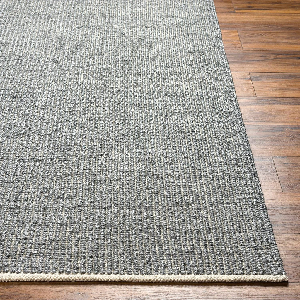 Gray Black 5' X 7'6" Area Rug Y213