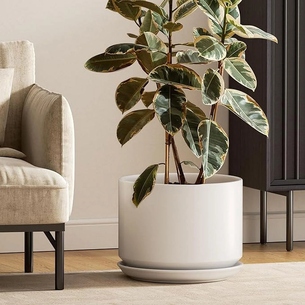 Ceramic Plant Pot with Drainage Holes and Saucer M324